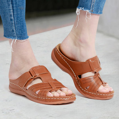 RETROLADY™ – ĒRTAS SIEVIEŠU SANDALES