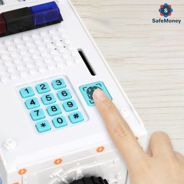 SAFEMONEY® – ELEKTRONISKA KRĀJKASĪTE POLICIJAS AUTOMAŠĪNAS FORMĀ